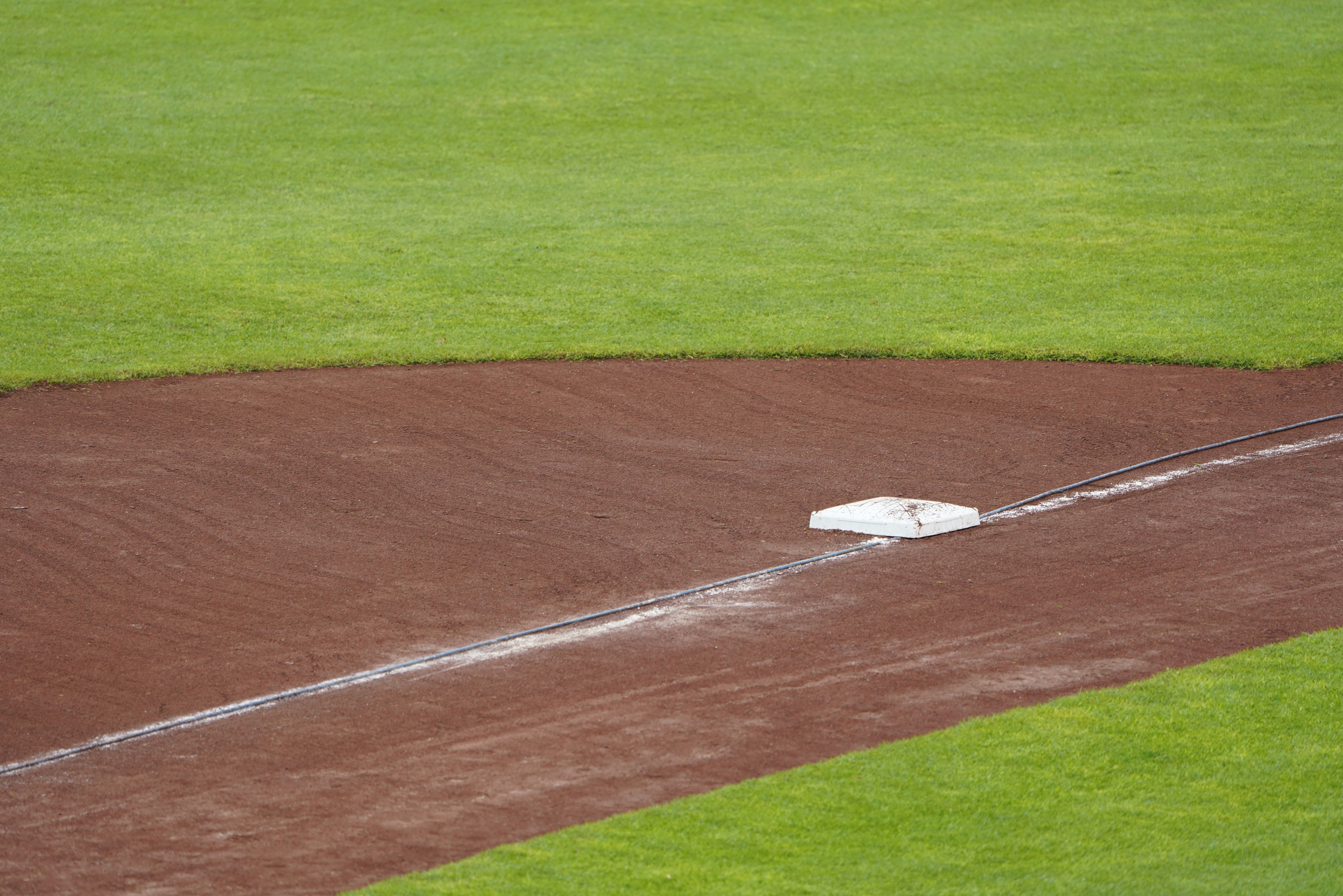 Soft toss done right (and the four ways most parents do it wrong)
